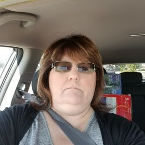 Meet your Posher, Roxanne